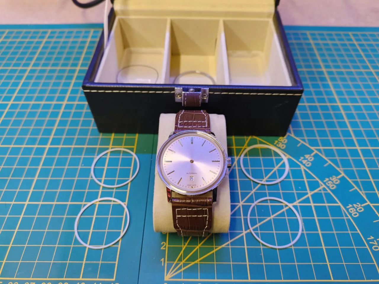 Chapter ring de montre de luxe, reproduit sur-mesure — photo 2