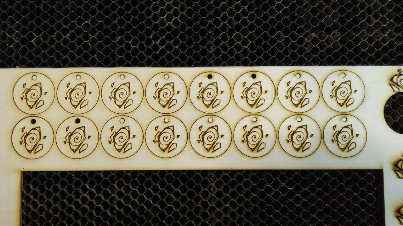 Cadres gravés au laser pour une exposition d'aquarelles — photo 4